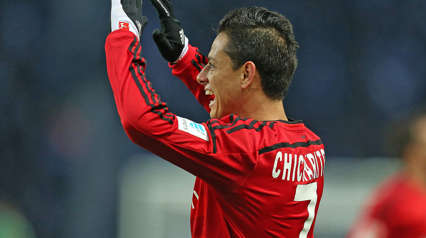 Schoss fünf der letzten sieben Treffer für Bayer: Chicharito © 2015 Getty Images