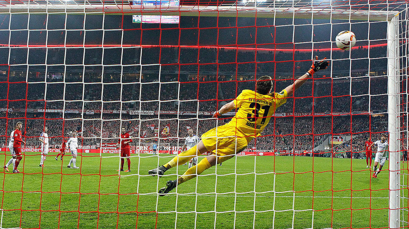 Müller on Alonso's goal: "I wouldn't have saved it" © 