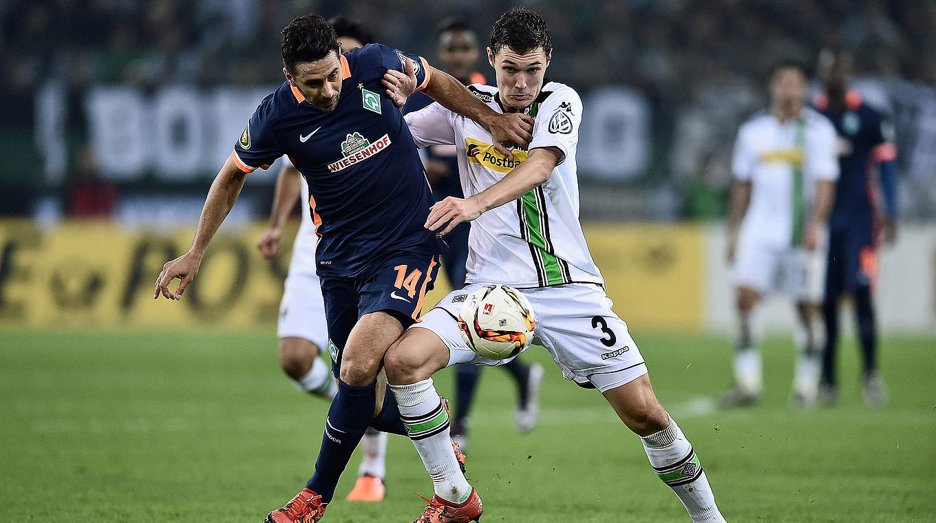 Pizarro (l.): "Wir haben Mann gegen Mann gespielt und von Anfang an Druck gemacht" © 2015 Getty Images