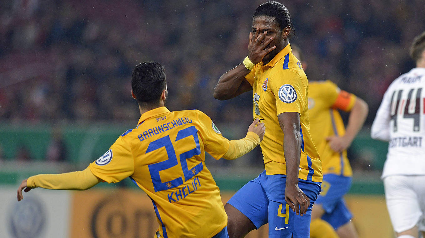 VfB shocked as Baffo puts Braunschweig in front early on © 2015 Getty Images