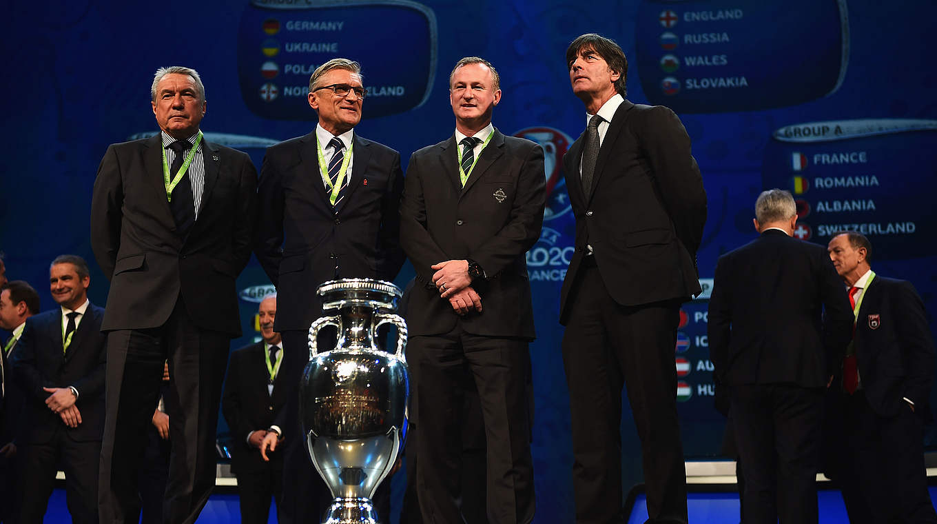 Löw (r.) zur EM 2016: "Alles hängt von uns ab." © 2015 Getty Images