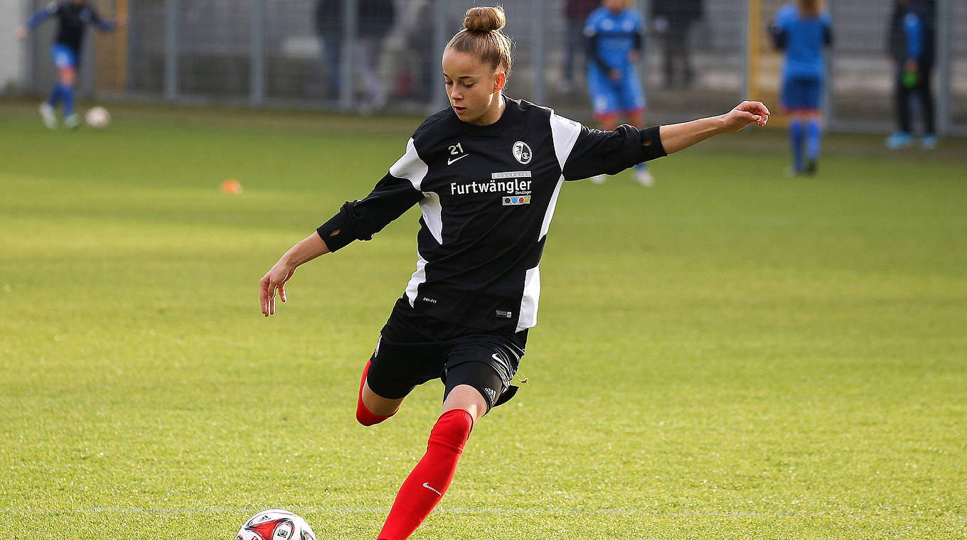 Zweimal 6:1: Junioren-Nationalspielerin Giulia Gwinn schafft mit Freiburg zwei Kantersiege © imago/foto2press