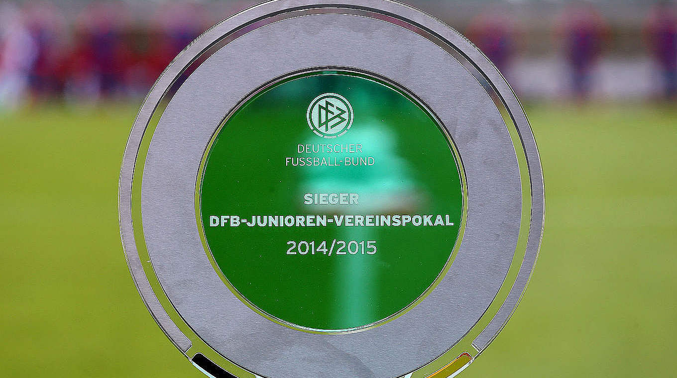 Das Objekt der Begierde: die Trophäe für den Sieger des DFB-Junioren-Vereinspokals © Getty Images