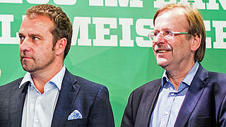 Teil der DFB-Delegation in Israel: Hansi Flick und Dr. Rainer Koch (v.l.) © Getty Images