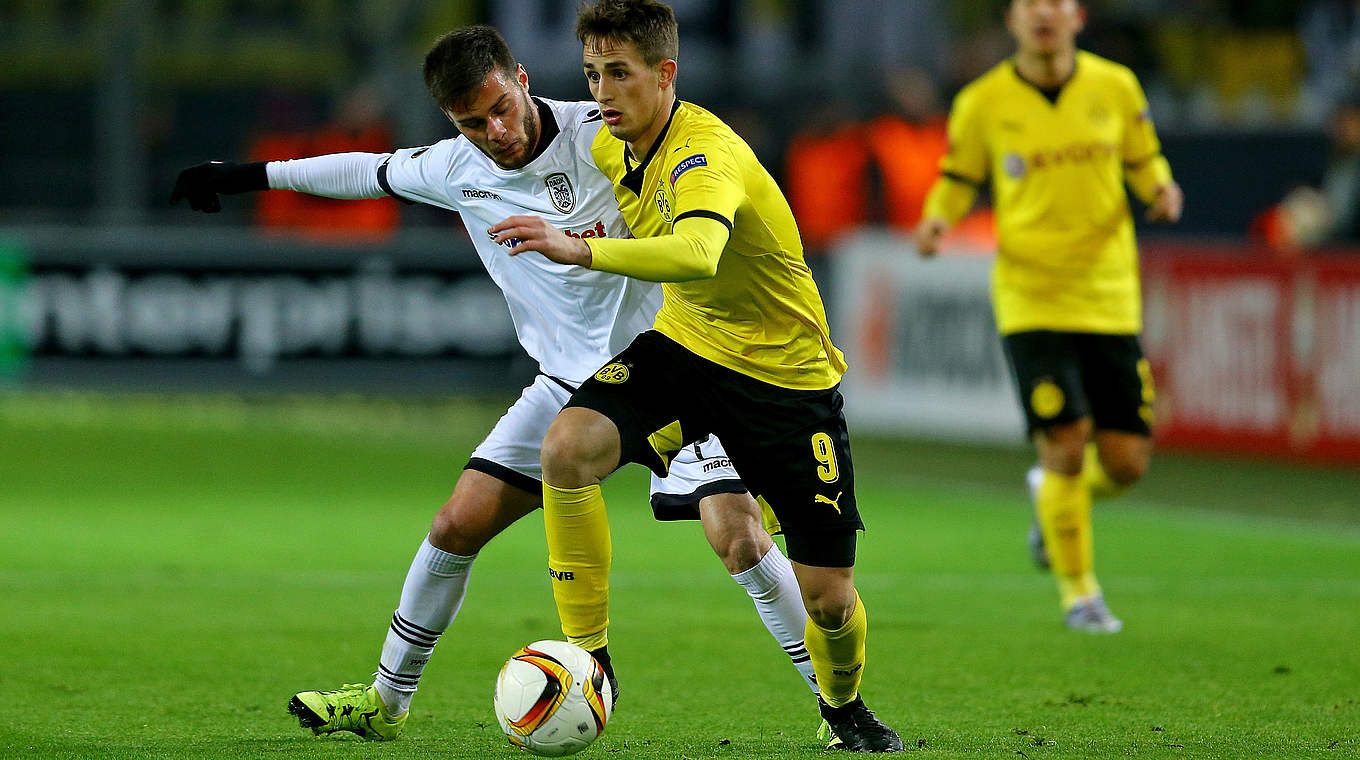 Bedrängt: Dortmunds Adnan Januzaj (M.) © Getty Images