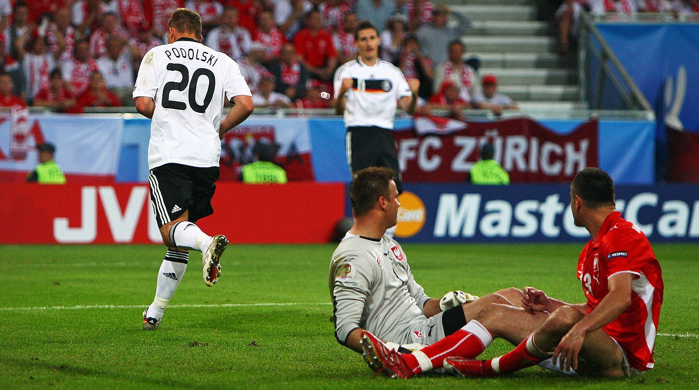 Doppeltorschütze gegen sein Heimatland Polen: Lukas Podolski (l.) bei der EURO 2008 © Getty Images