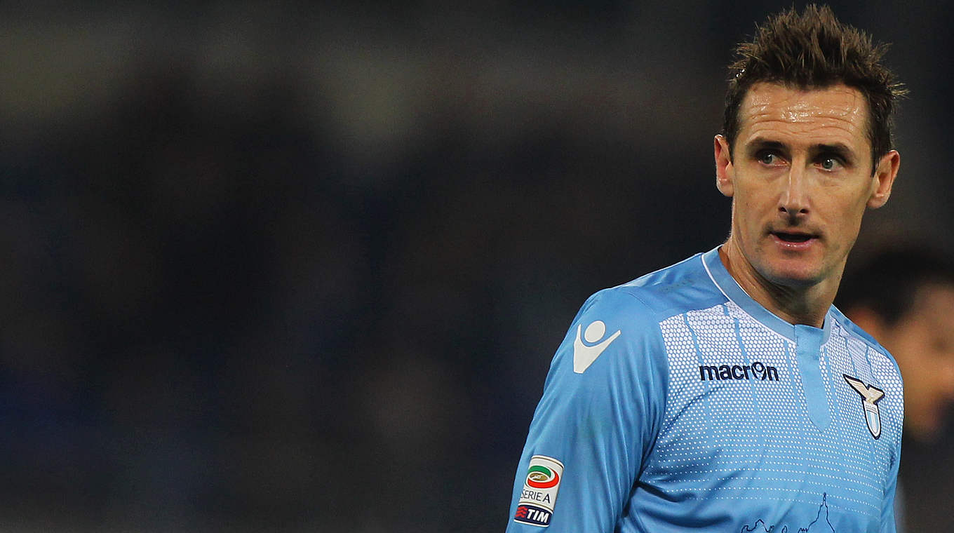 Klose came off the bench to provide an assist in Lazio's win over Hellas Verona © 2015 Getty Images
