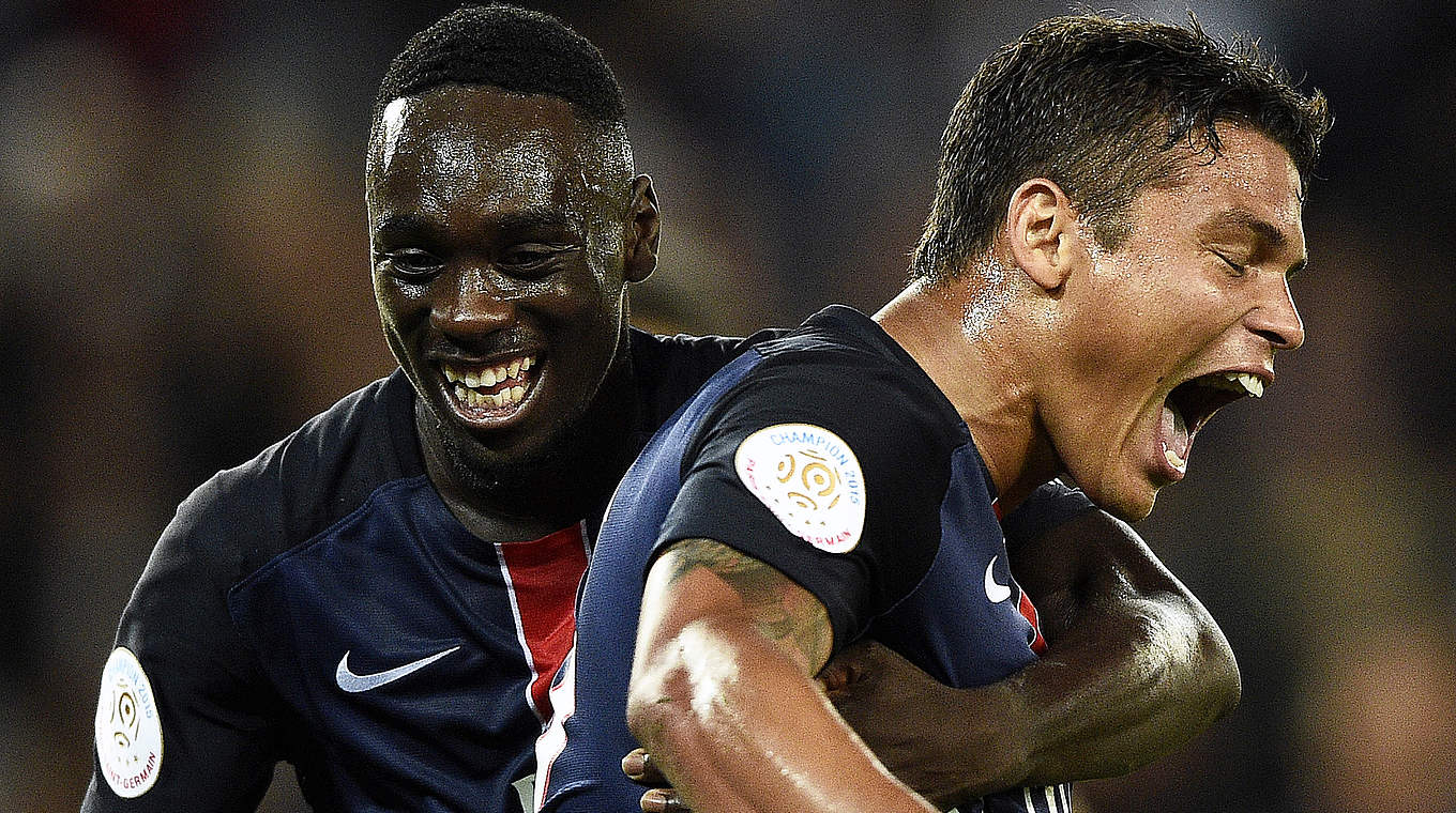 Bringt den franzöischen Meister Paris St. Germain in Front: der Brasilianer Thiago Silva (r.) © 2015 Getty Images