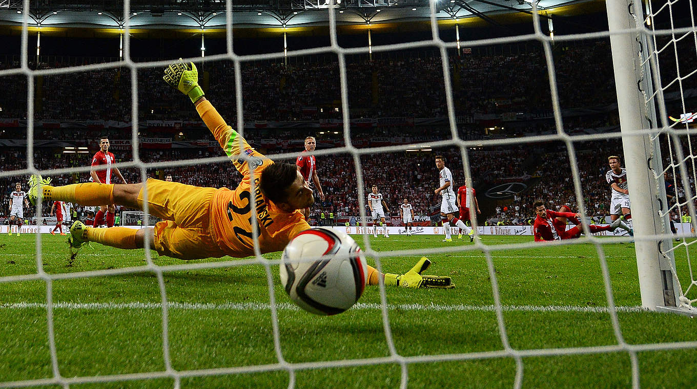 Fantastic solo goal from Götze against second placed Poland © 2015 Getty Images