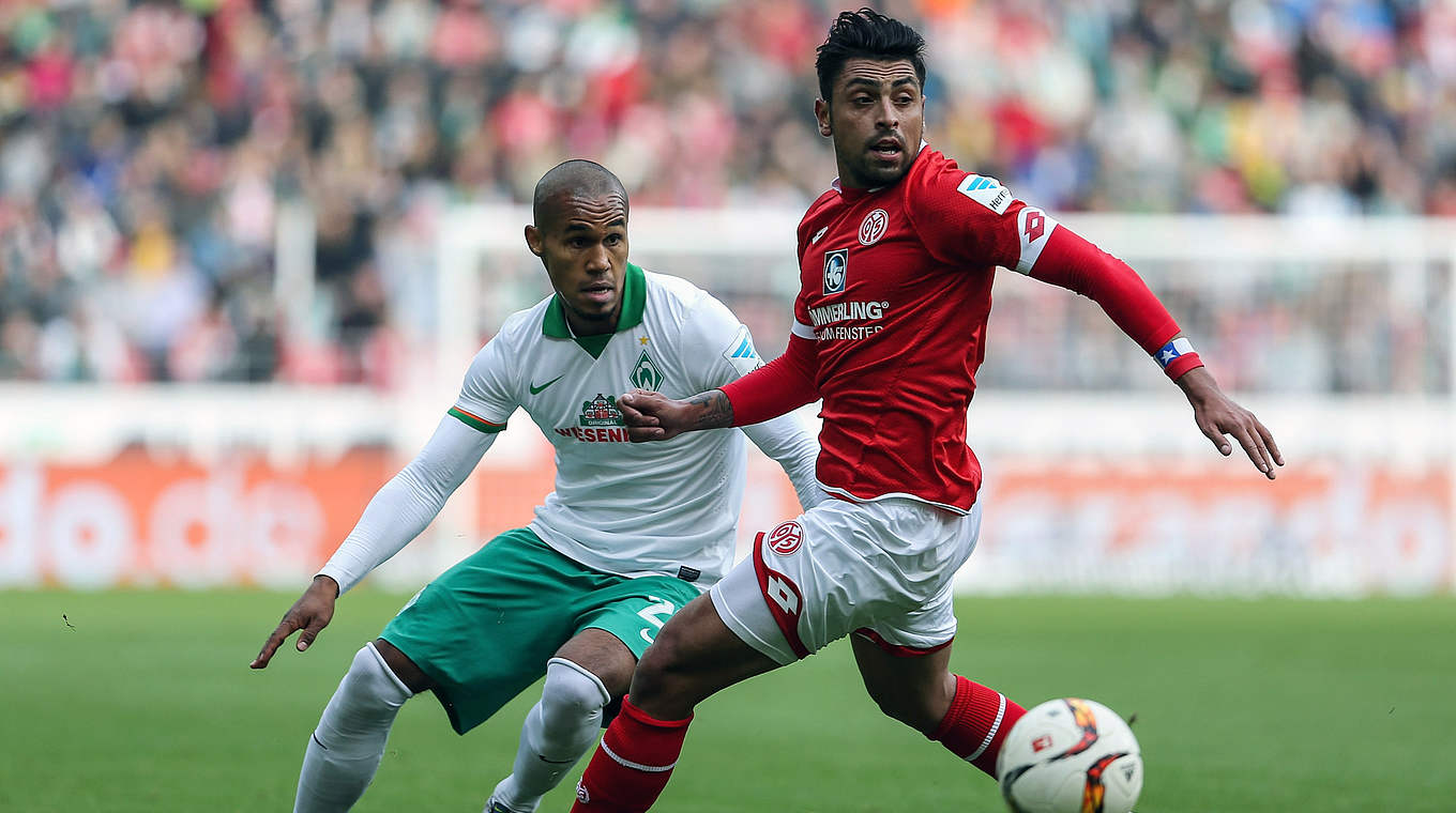 Vertragsauflösung aus persönlichen Gründen: Gonzalo Jara (r.) verlässt Mainz © 2015 Getty Images