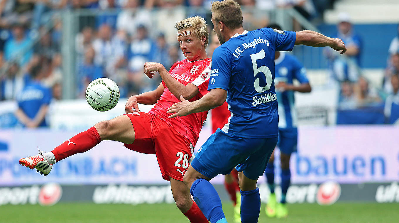 Rückspiel im Sachsen-Anhalt-Derby: Aufsteiger Magdeburg zu Gast in Halle © 2015 Getty Images