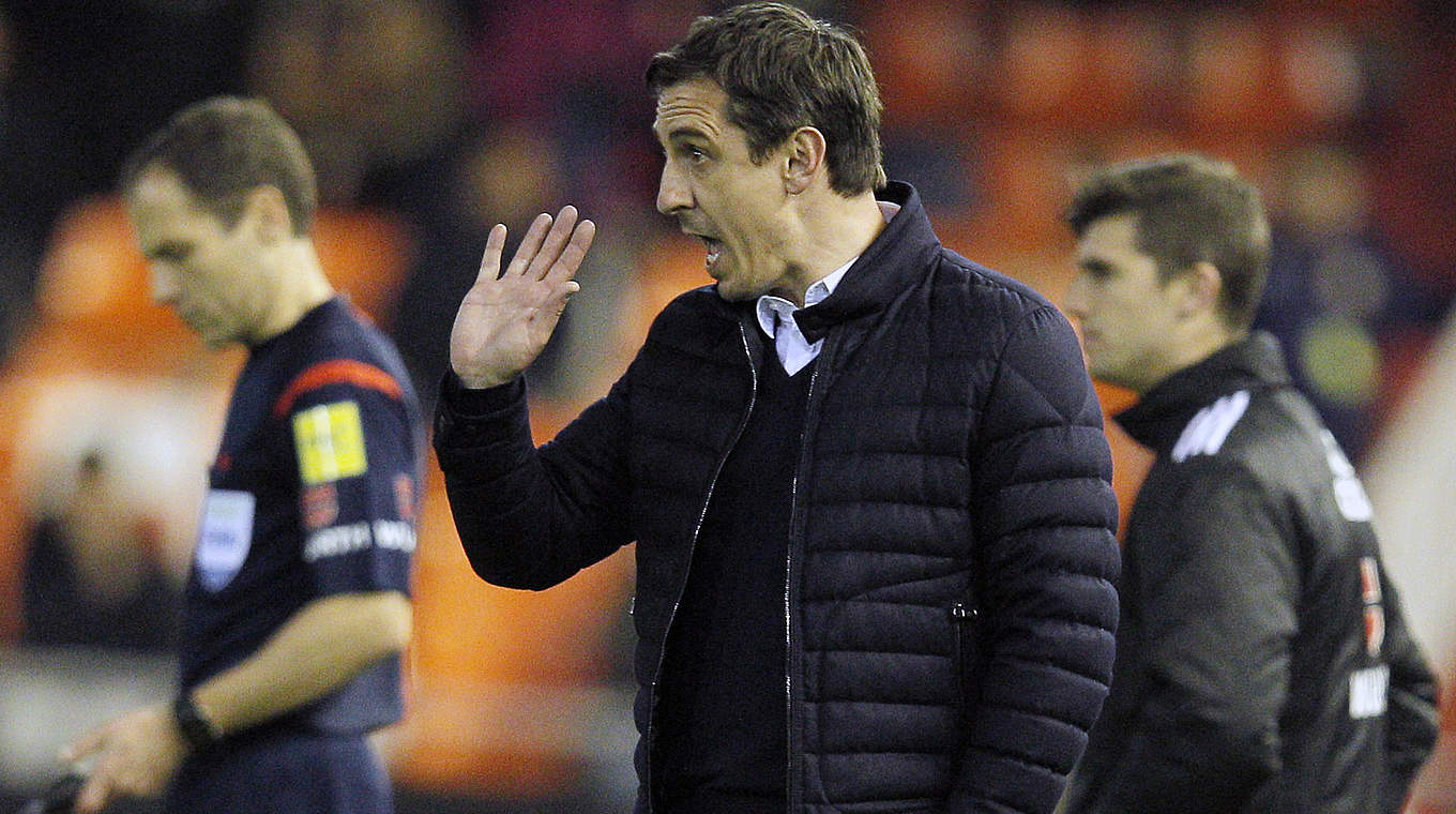 Gary Neville: The Valencia boss under pressure © 