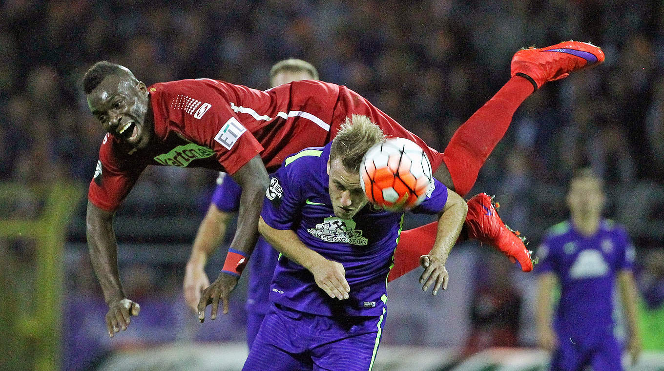 Kehrt vor dem direkten Duell aus der Lausitz nach Köln zurück: Cedric Mimbala (l.) © 2015 Getty Images