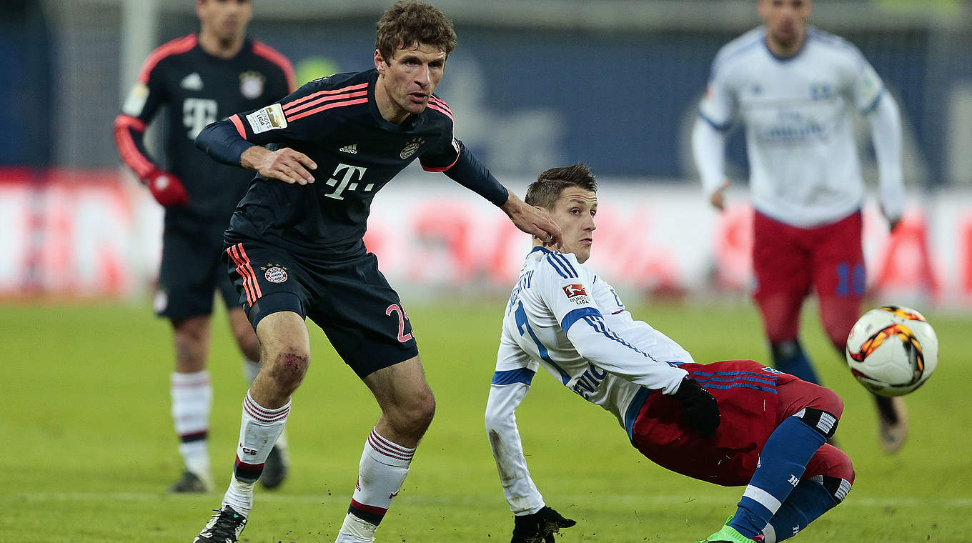 Müller (l.) zur Verletzungswelle: "Irgendwie haben wir da die Seuche am Stiefel" © Getty Images