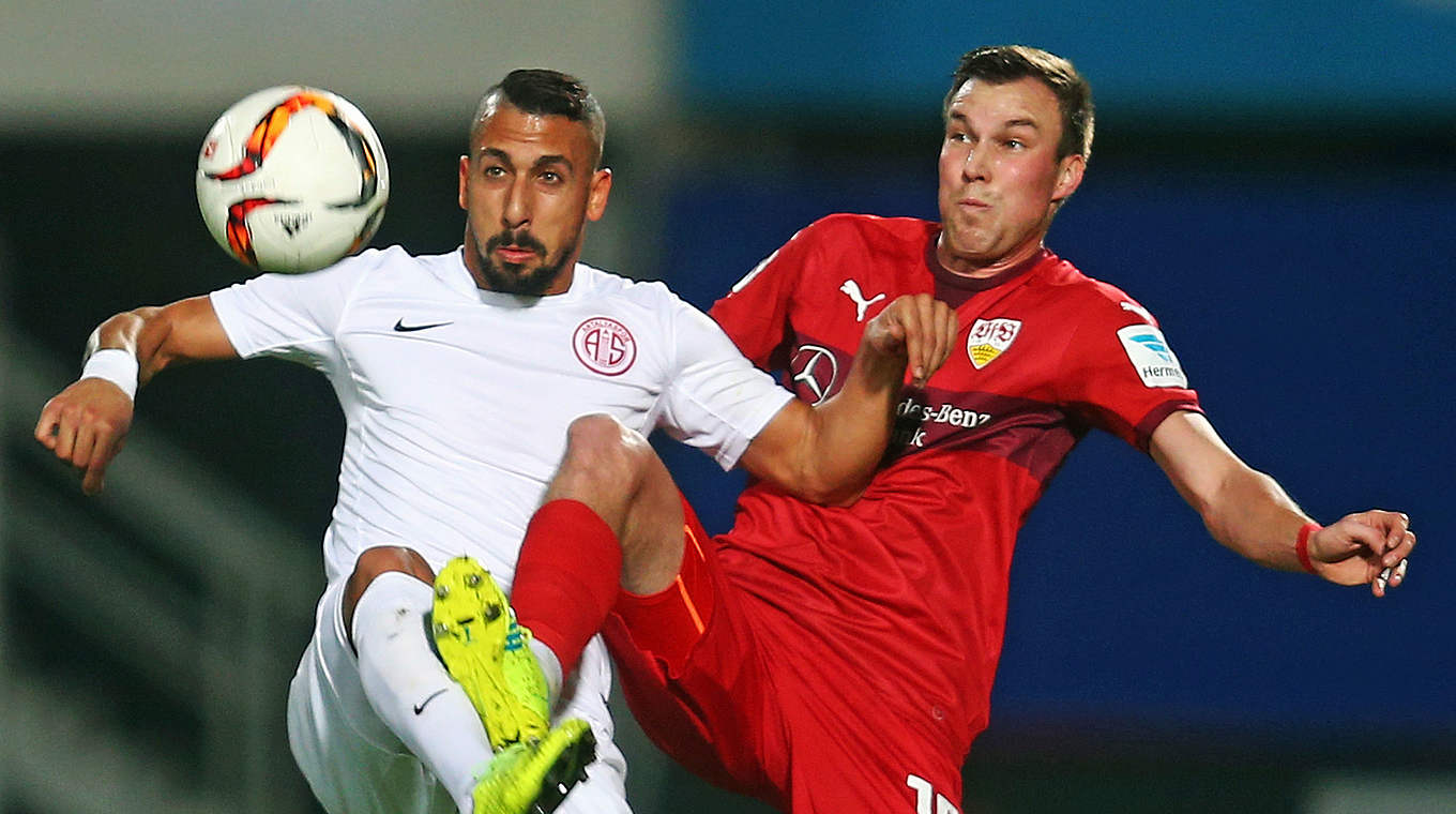 Erfolgreicher Einstand in Stuttgart: Weltmeister Kevin Großkreutz (r.) © Getty Images