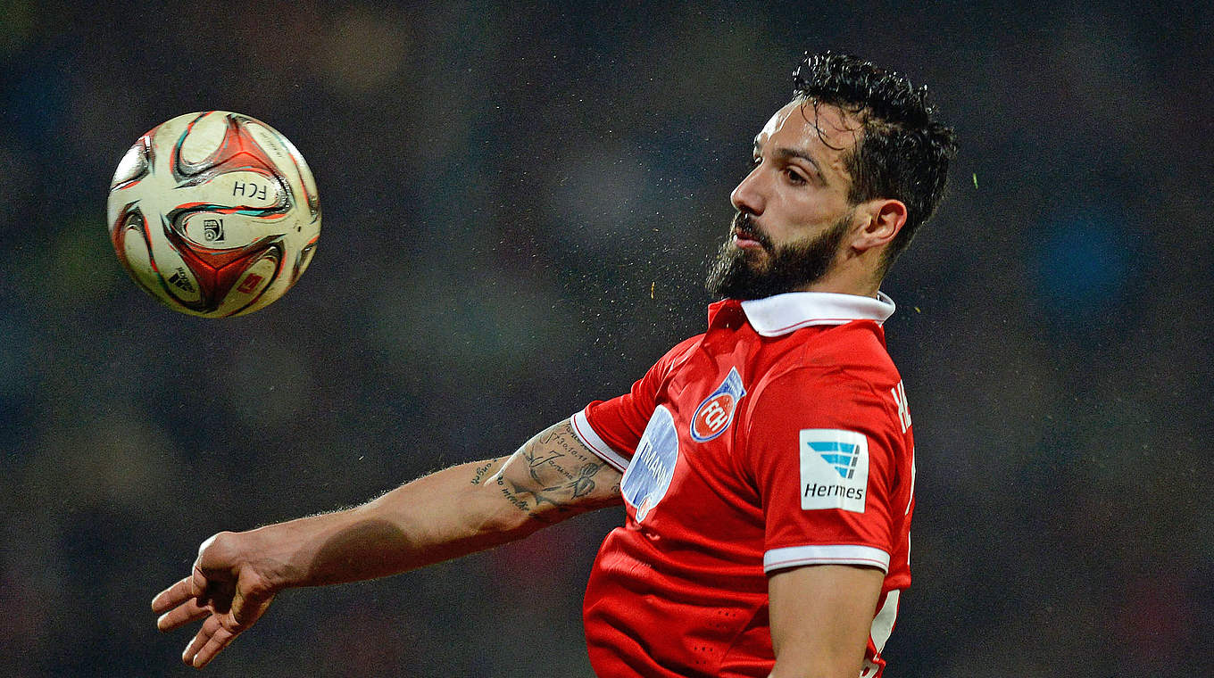 Trägt nun das Preußen-Trikot: Offensivspieler Adriano Grimaldi kommt aus Heidenheim © 2014 Getty Images