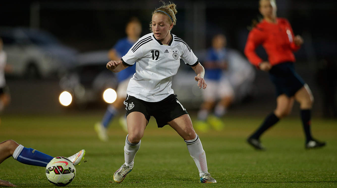 Verstärkt das Duisburger Team: U 20-Nationalspielerin Madeline Gier © 2015 Getty Images