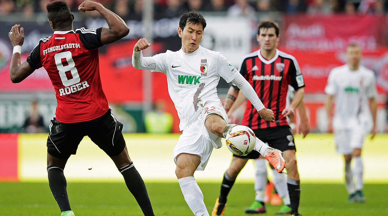 Erfolg für die Schanzer: Ingolstadt dreht Rückstand gegen Augsburg © 2016 Getty Images