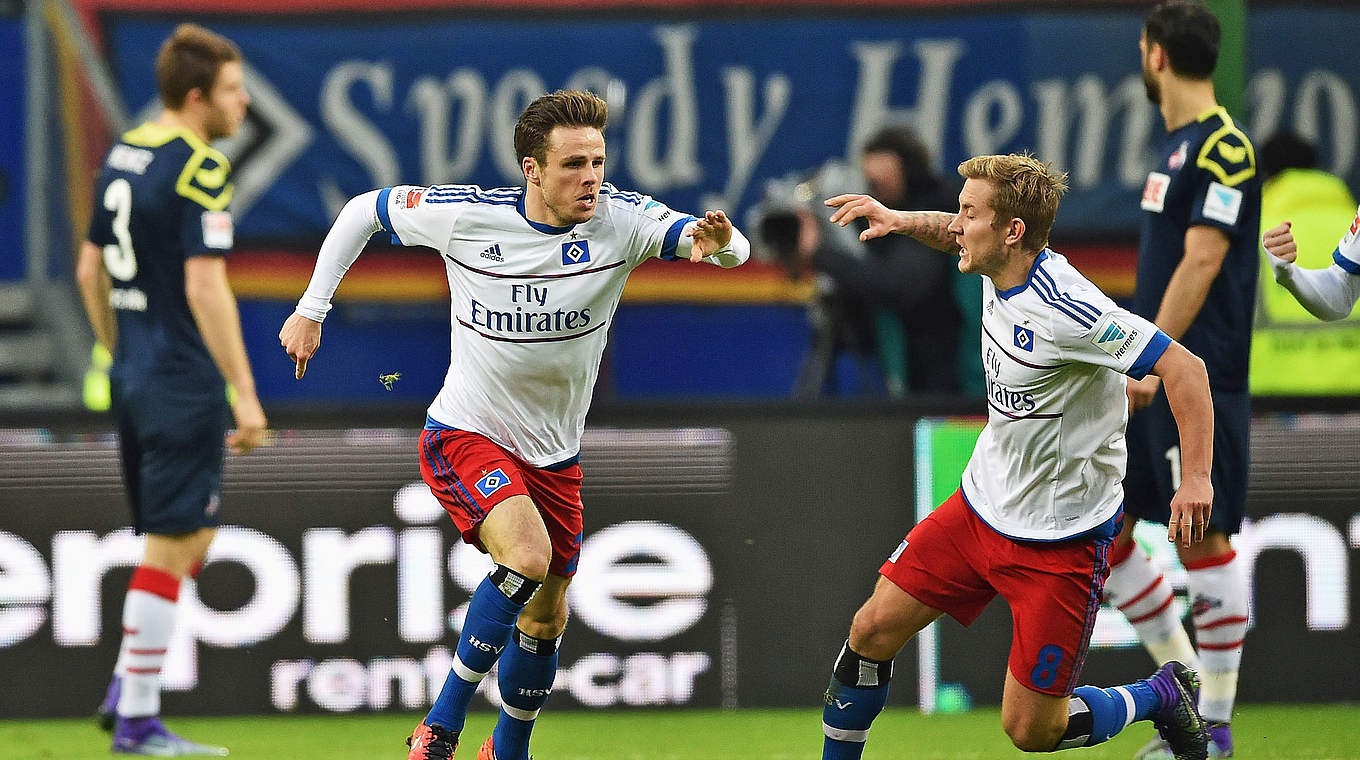 Traf sehenswert zum Ausgleich: Hamburgs Nicolai Müller (l.) © 2016 Getty Images