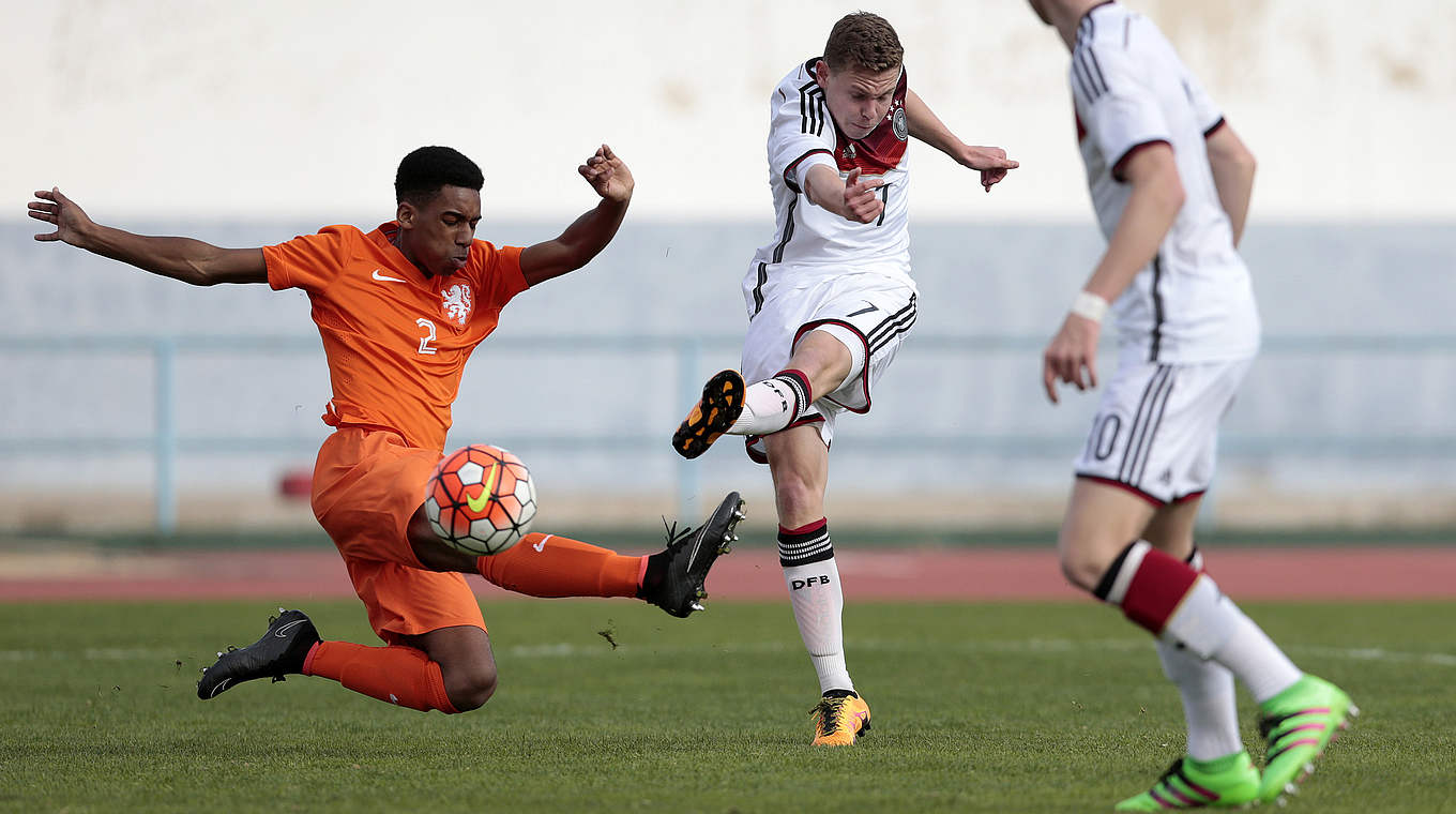 Dreierpack für Leipzig erzielt: U-Nationalspieler Kilian Ludewig (weiß) © 2016 Getty Images