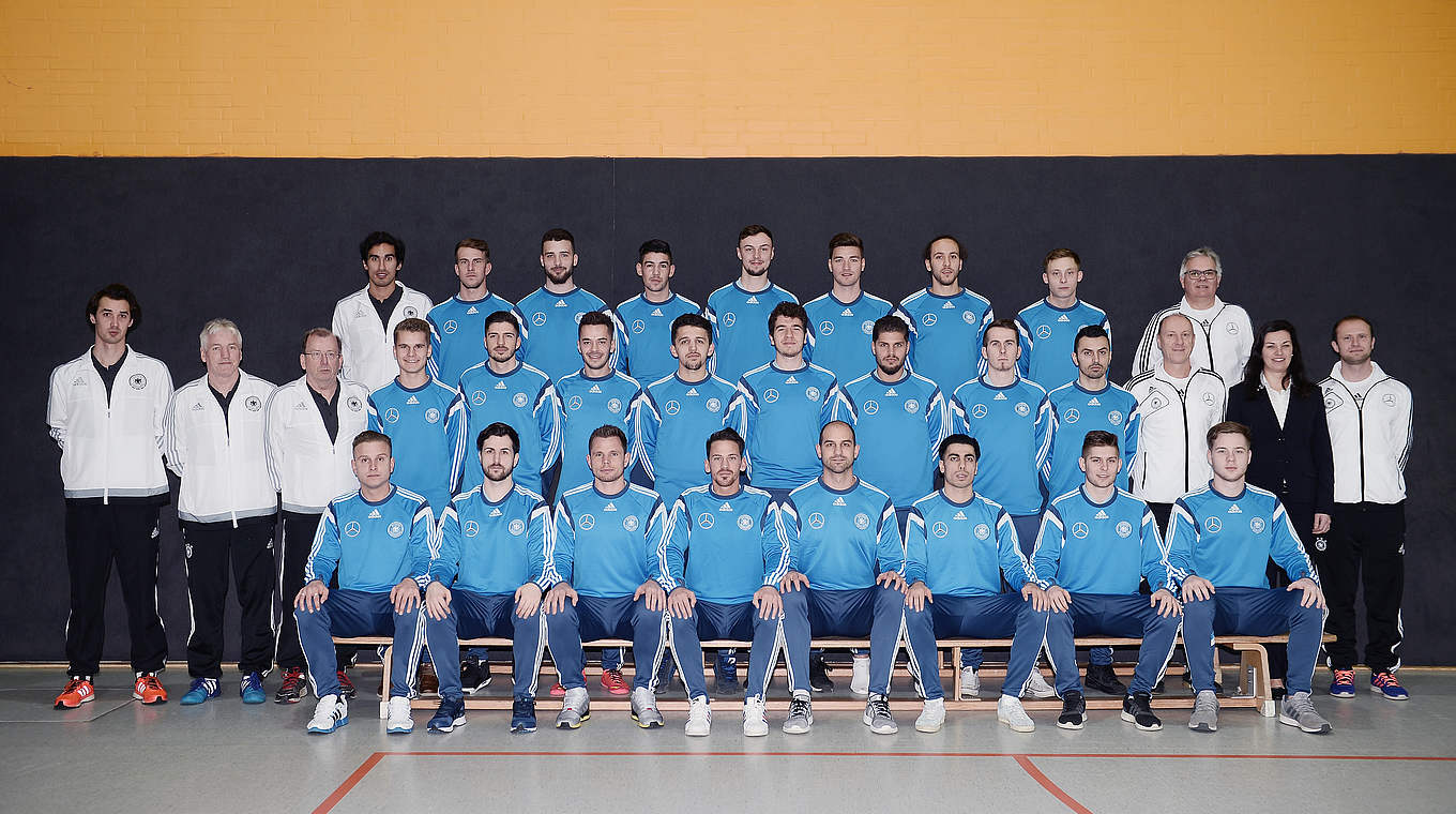 23 Spieler und das Trainerteam: die neue deutsche Futsal-Nationalmannschaft © 2016 Getty Images