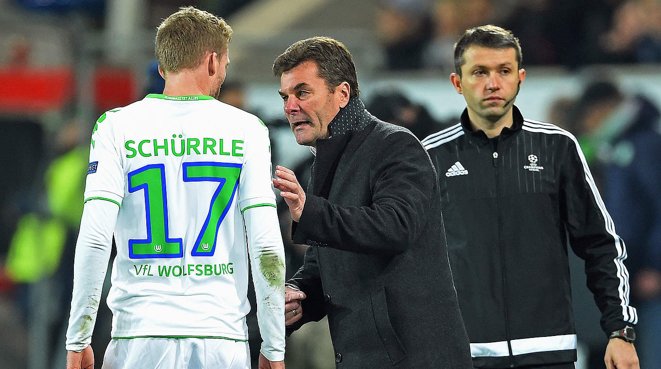 Soll in Belgien für Furore sorgen: André Schürrle mit Trainer Dieter Hecking © 2015 Getty Images