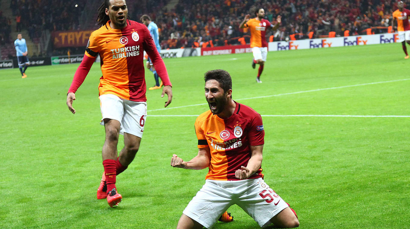 Früher Jubel: Sabri Sarioglu bringt Galatasaray in Führung © imago/Seskim Photo