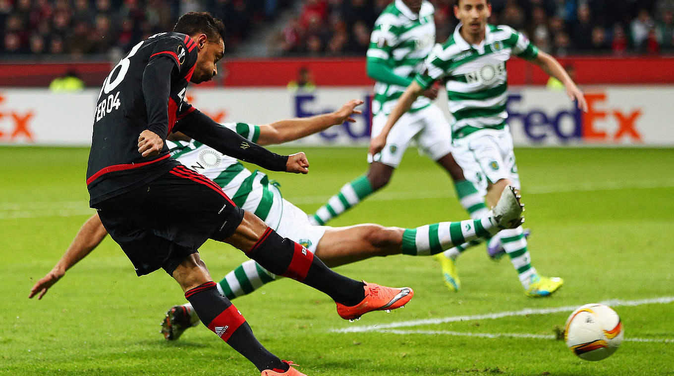Karim Bellarabi (l.) übers 2:1 gegen Sporting: "Das Tor kam zum richtigen Zeitpunkt" © 2016 Getty Images