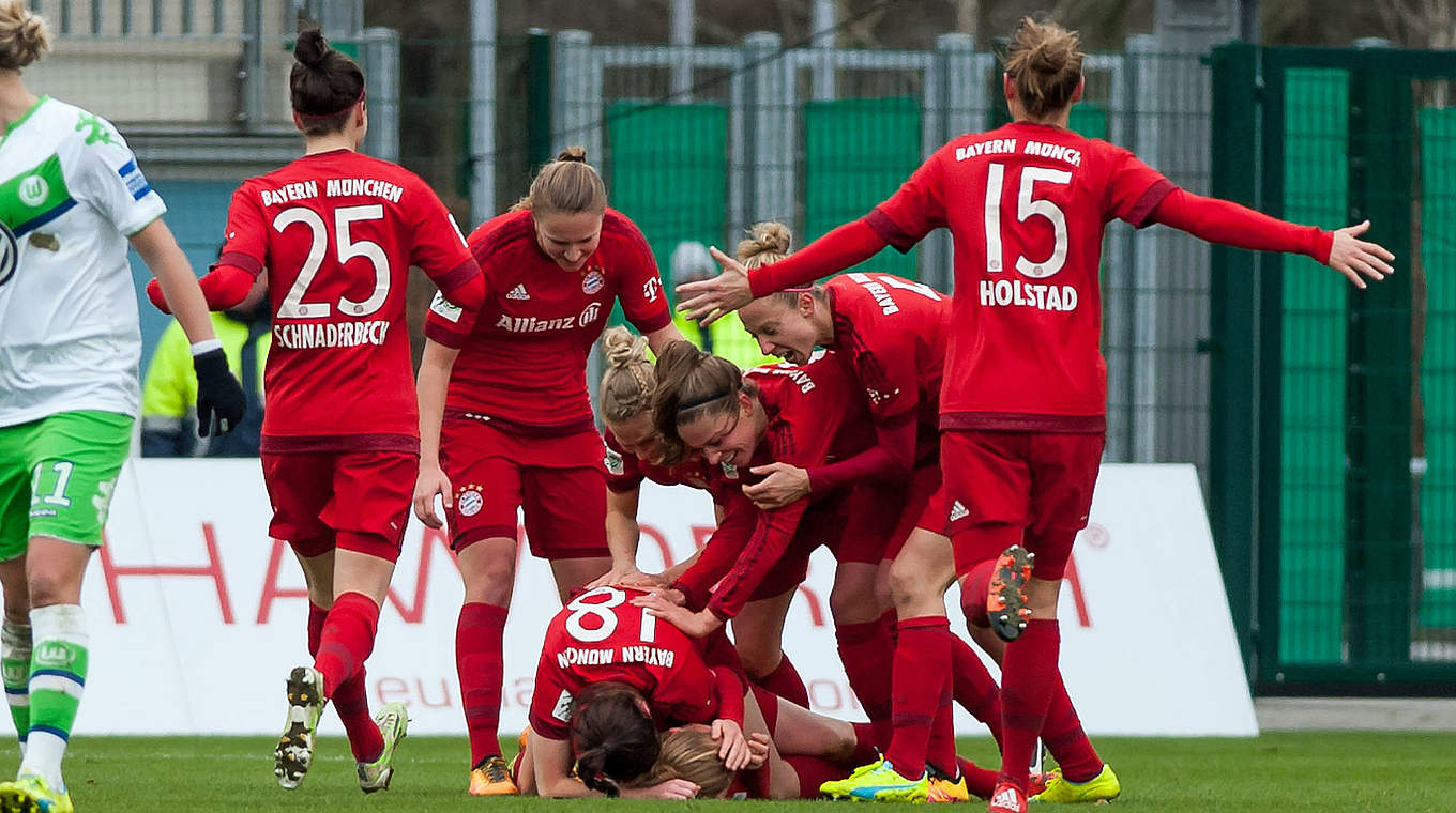 Dauerjubler aus München: Der FC Bayern führt die Bundesliga-Tabelle souverän an © Jan Kuppert