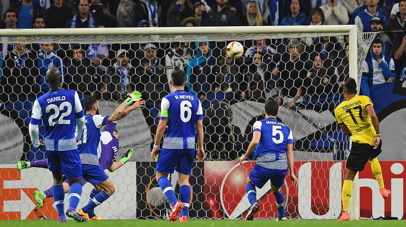 Das Eigentor von Porto-Torhüter Iker Casillas bleibt das einzige Tor des Abends und bringt Dortmund sicher in die nächste Runde © 