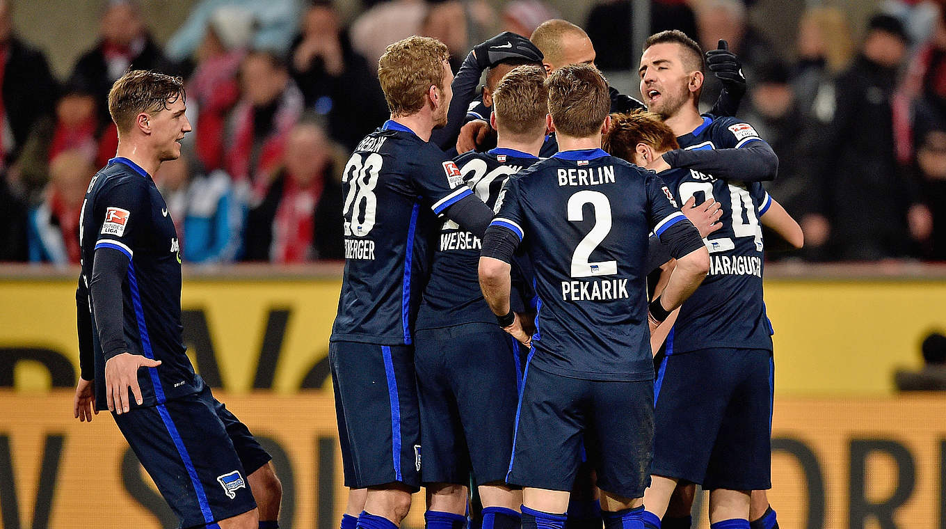 Hertha BSC celebrate their first Bundesliga win of 2016 © 2016 Getty Images