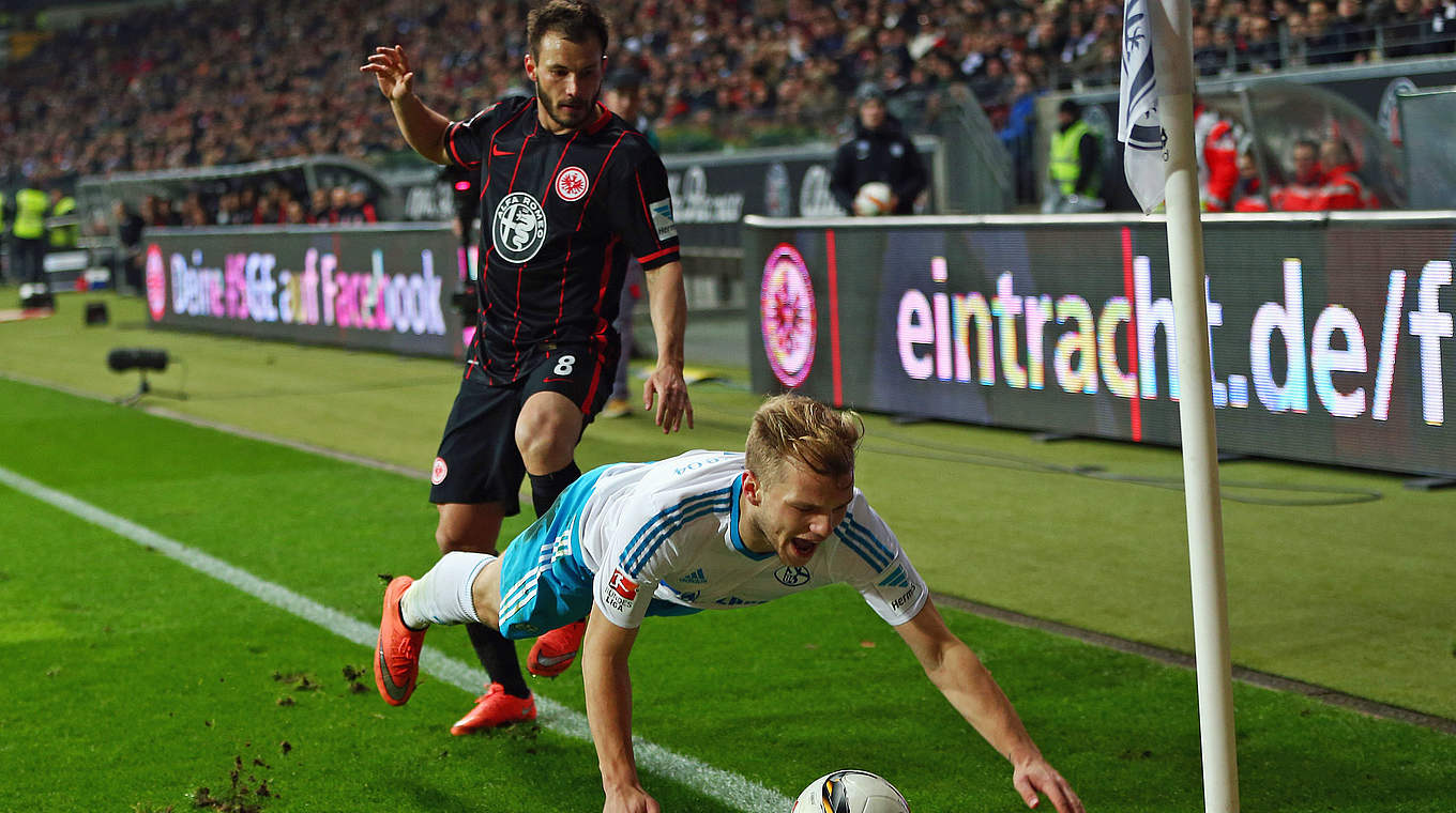 Huszi (l.) und Geis (r.) im Duell: In Frankfurt fallen keine Tore © 2016 Getty Images