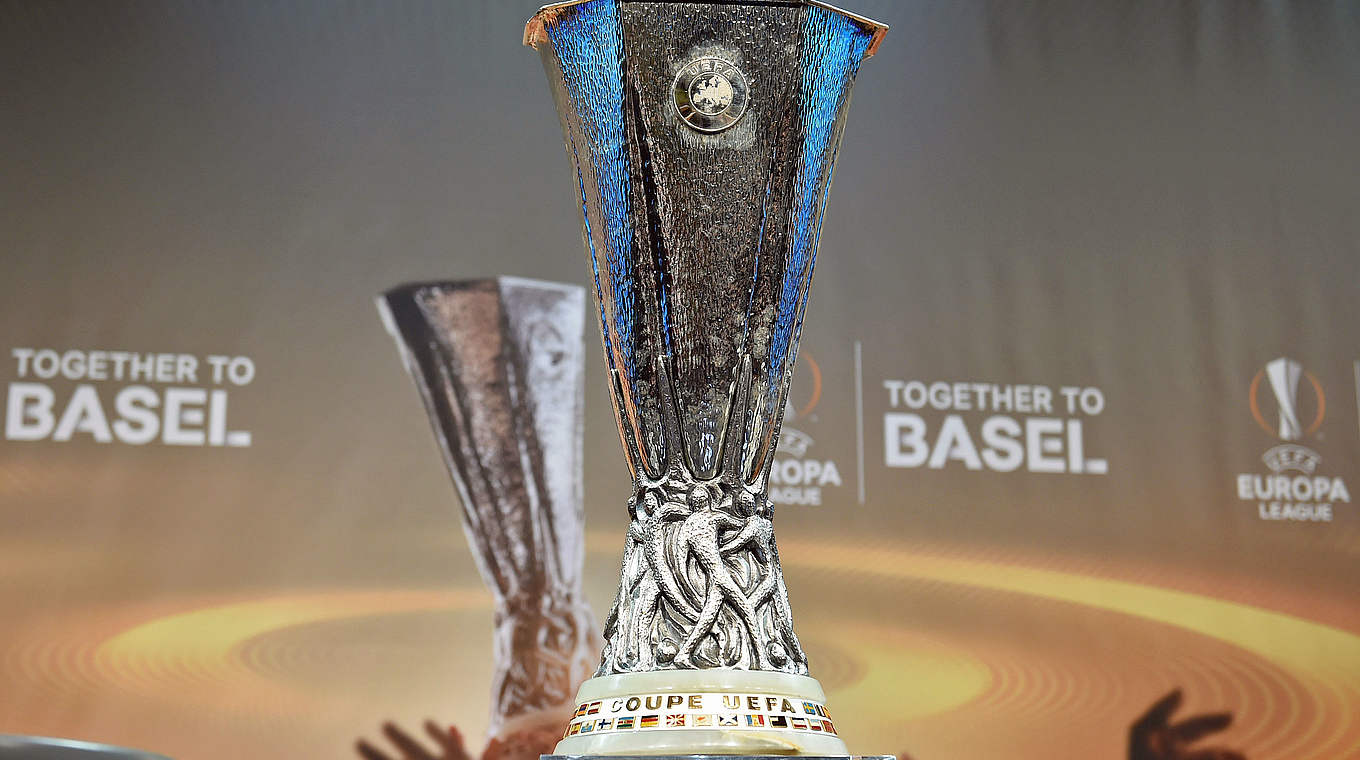"Gemeinsam nach Basel": Dort wartet am 18. Mai der Cup auf den Europa-League-Sieger © AFP/GettyImages