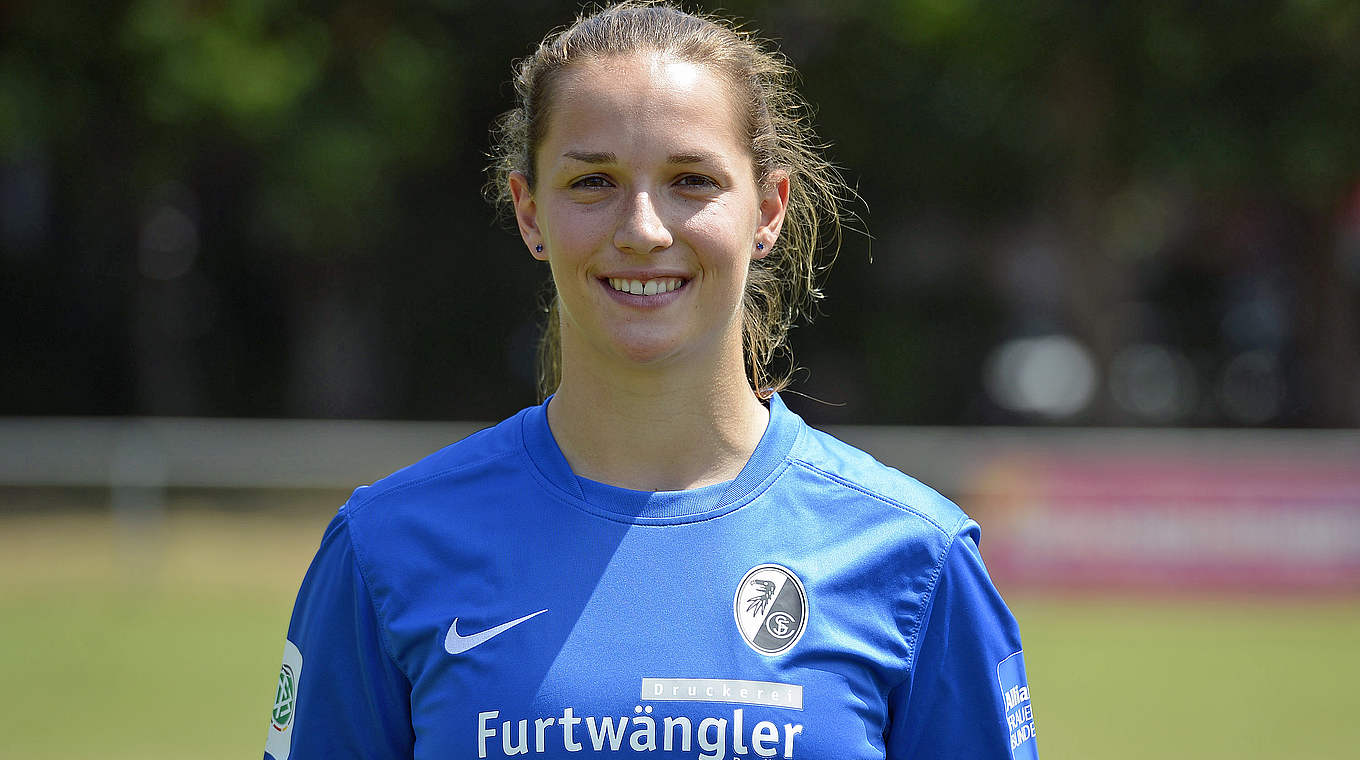 Seit 2008 beim SC Freiburg: Laura Benkarth hat es bis ins Tor der DFB-Frauen geschafft © 2015 Getty Images