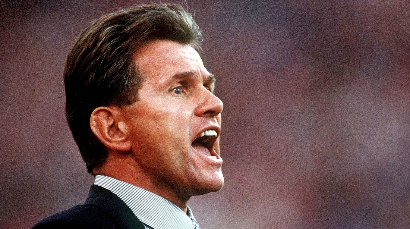 Muss 1991 die einzige Bayern-Heimniederlage gegen St. Pauli hinnehmen: Jupp Heynckes  © Getty Images