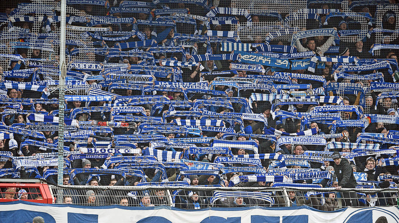 Vorfreude auf Dynamo Dresden: die Fans des 1. FC Magdeburg © 2016 Getty Images