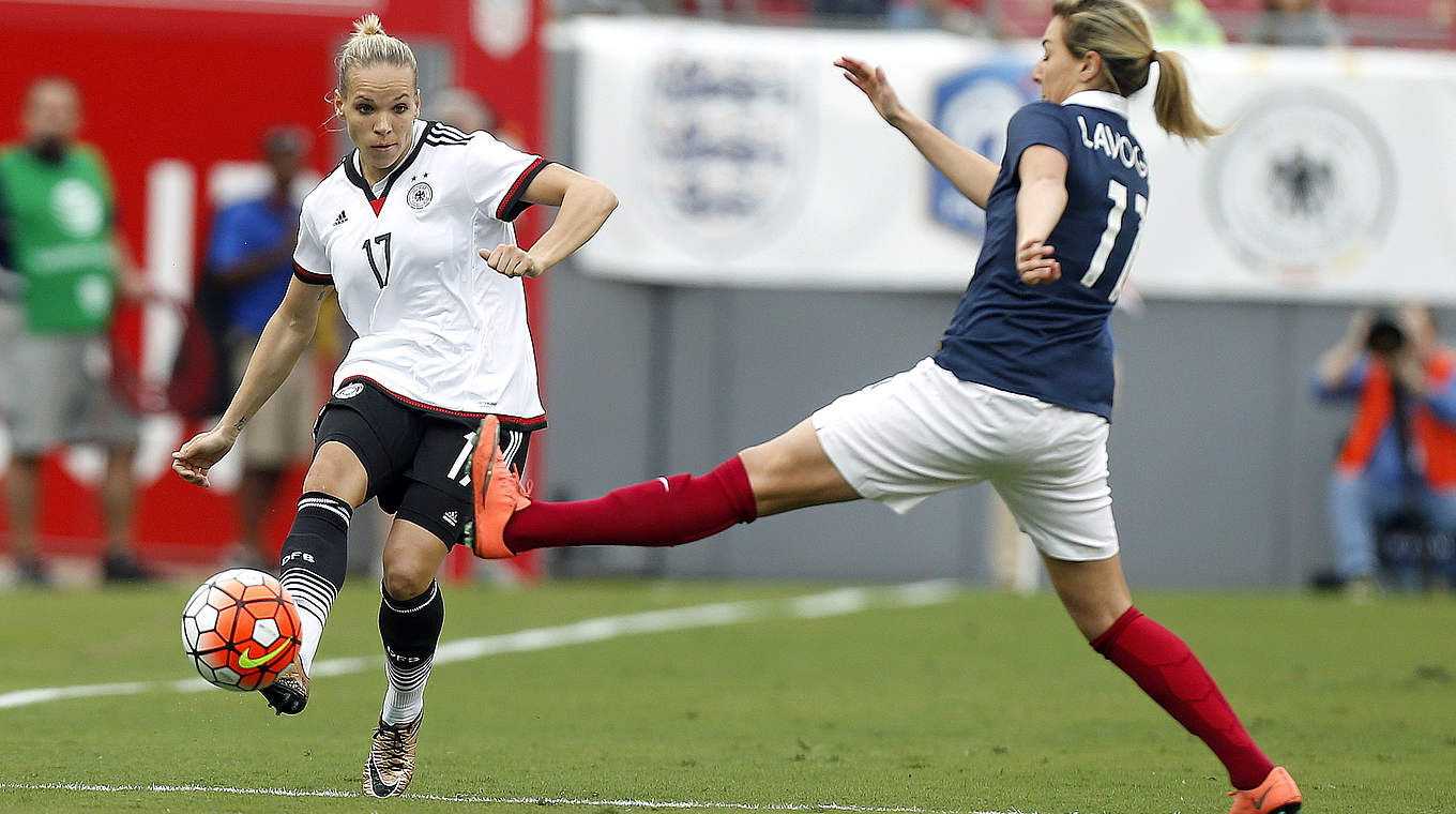 Zurück beim DFB-Team: Isabel Kerschowski (l.) in der Partie gegen Frankreich © 2016 Getty Images