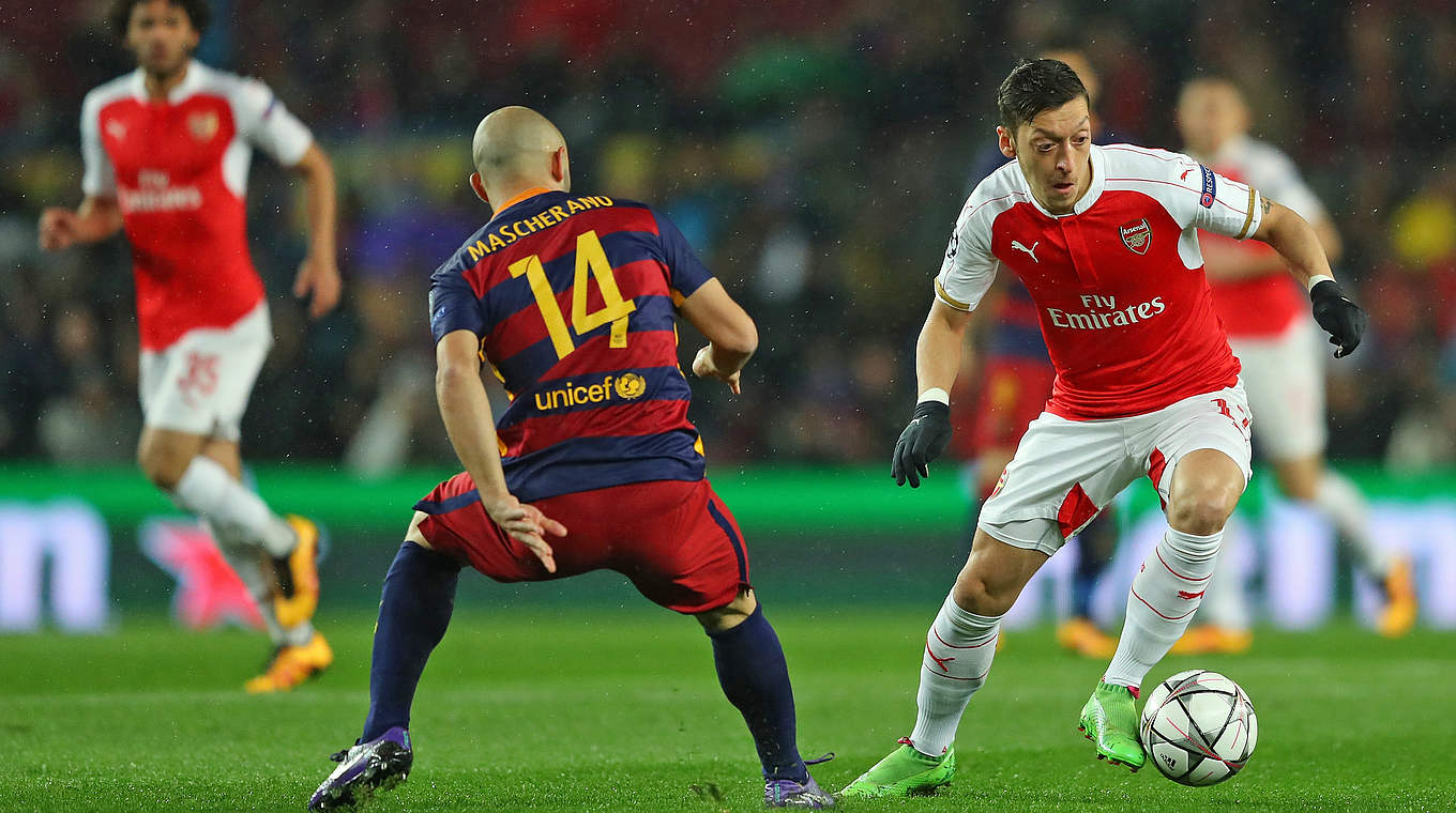 Mit Arsenal chancenlos: Weltmeister Mesut Özil (r.) © 2016 Getty Images