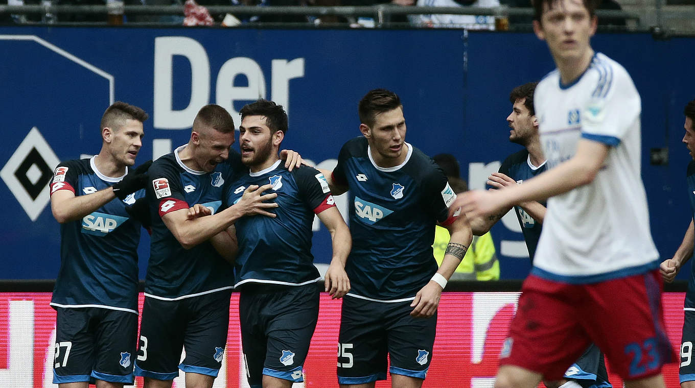 Kevin Volland (3.v.l.) aus Hoffenheim übers 3:1 beim HSV: "Der Sieg tut uns sehr gut" © Getty Images