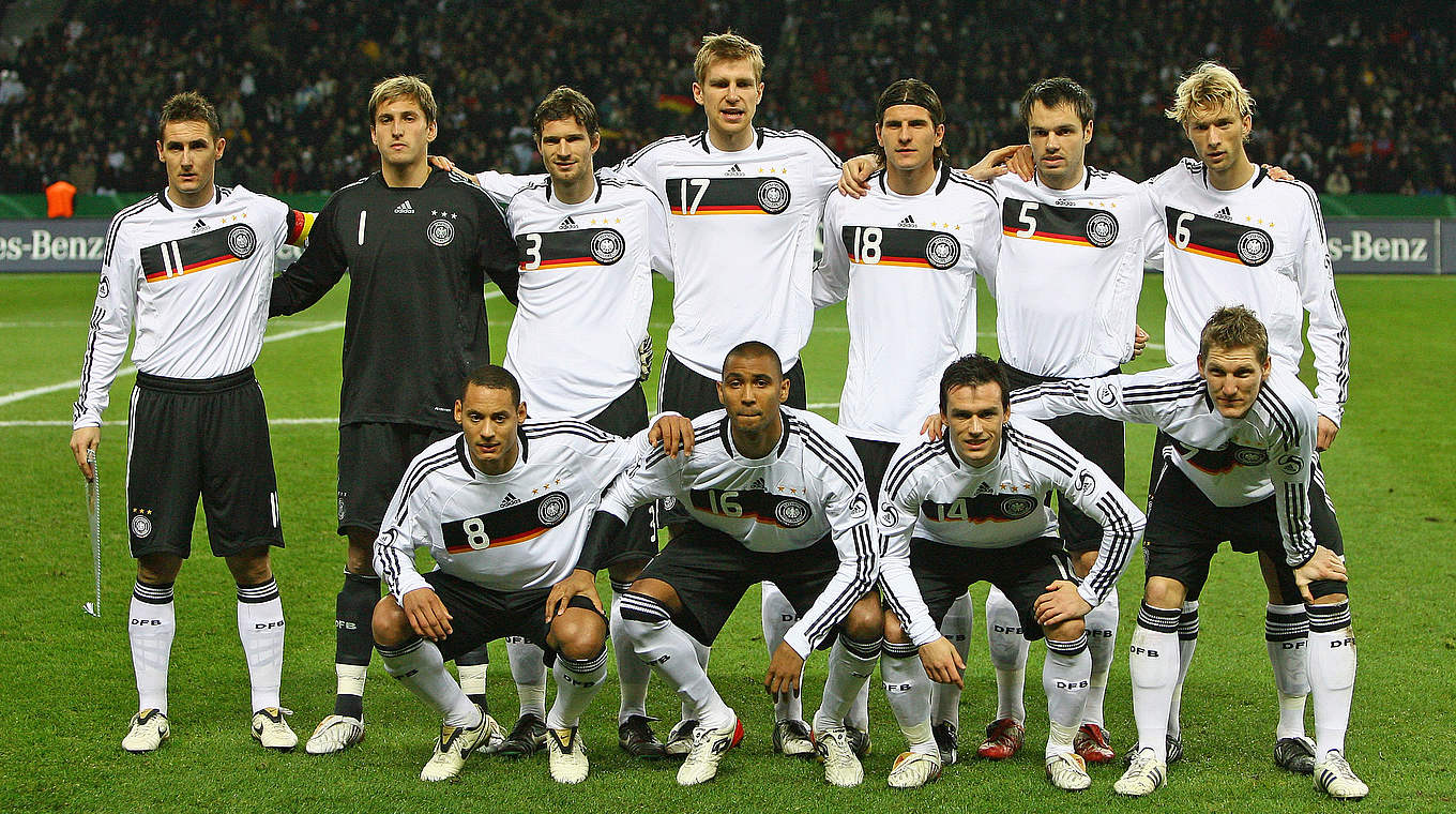 Die letzte Startelf gegen die "Three Lions" in der Hauptstadt: 2008 stieg das letzte Duell © 2008 Getty Images