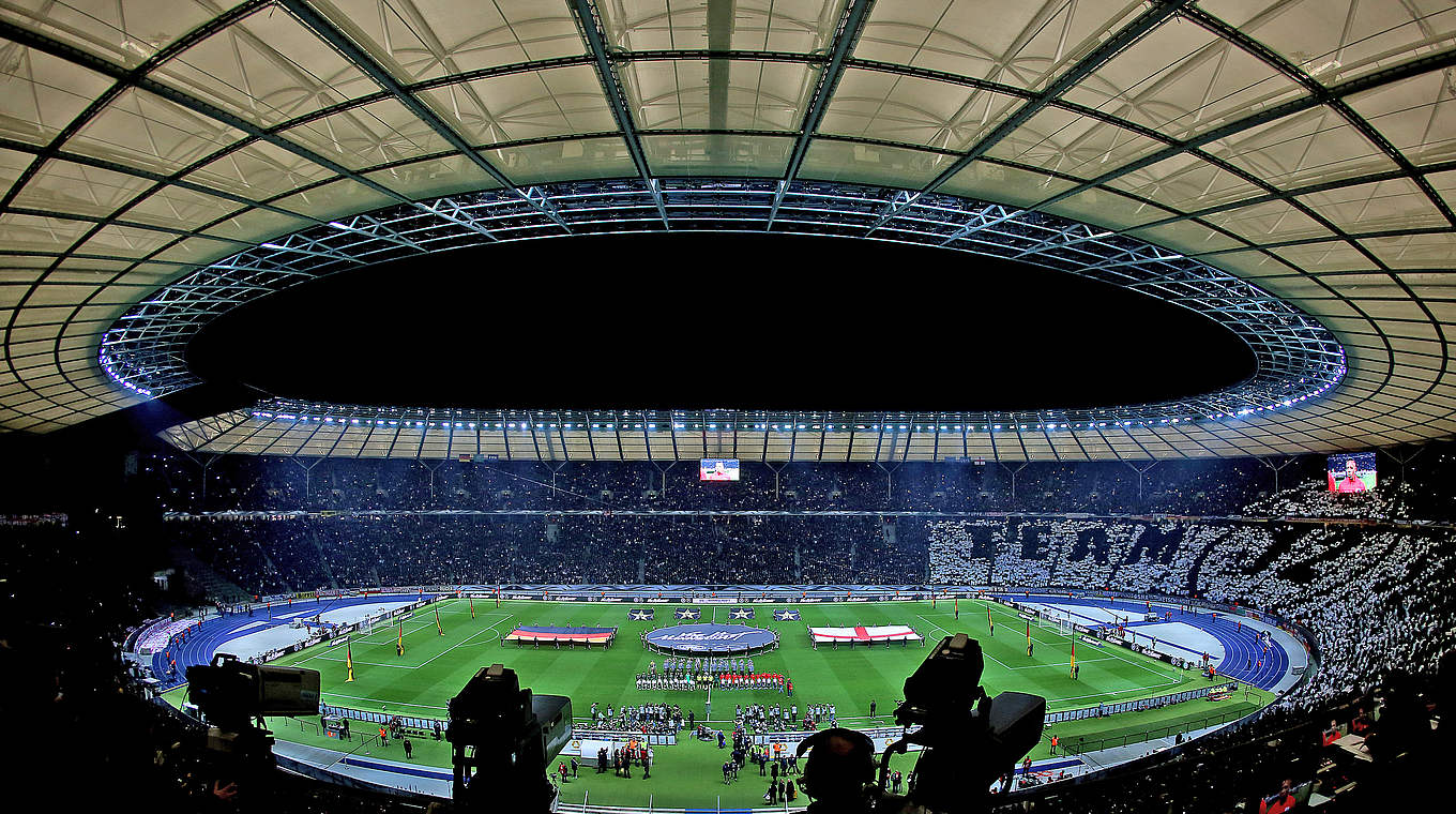 Keine Vorfälle: Rund um den Länderspiel-Klassiker in Berlin blieb alles ruhig © 2016 Getty Images