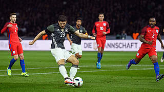 Gomez finished bottom corner before being ruled offside © 2016 Getty Images