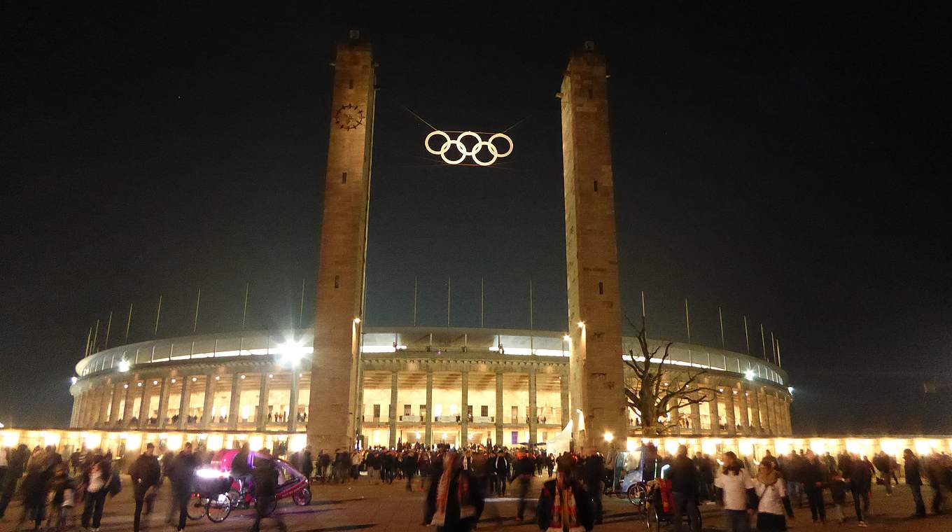 Bis bald: das Berliner Olympiastadion nach dem Schlusspfiff © 
