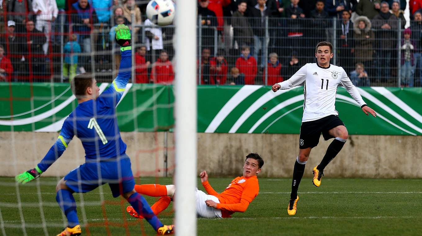 Jano Baxmann scores the only goal of the game for Germany.  © 2016 Getty Images