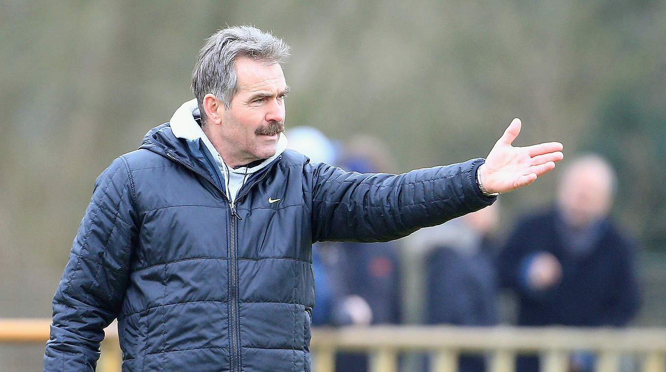 Hat mit Bremen Jäger Leipzig zu Gast: Werder-Trainer Mirko Votava © 2016 Getty Images