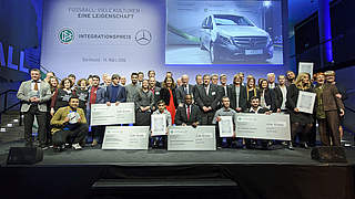 DFB- und Mercedes-Benz Integrationspreis 2016: die Sieger auf einen Blick © GES-Sportfoto