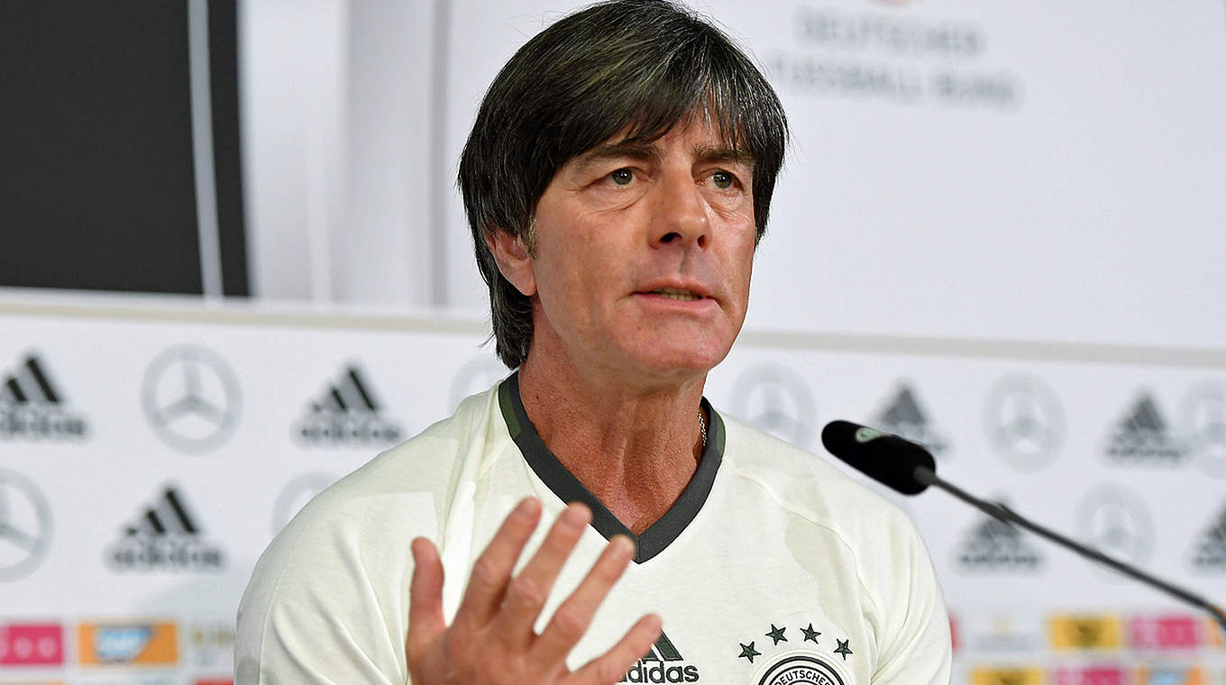 "Wichtig, noch einmal etwas zu probieren": Joachim Löw zu den beiden Tests © GES-Sportfoto