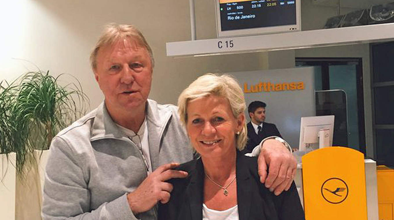 Hrubesch and Neid were both pleased with the outcome of the draw © 
