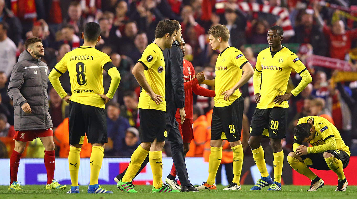 Fassungslos nach Abpfiff der Partie: Die Spieler von Borussia Dortmund. © 2016 Getty Images