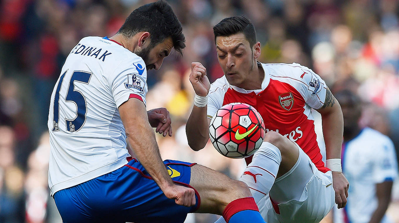 Arsenal and Mesut Özil were pegged back by Crystal Palace © 2016 Getty Images